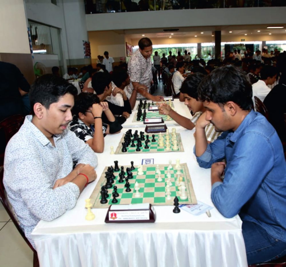 Rapid chess match